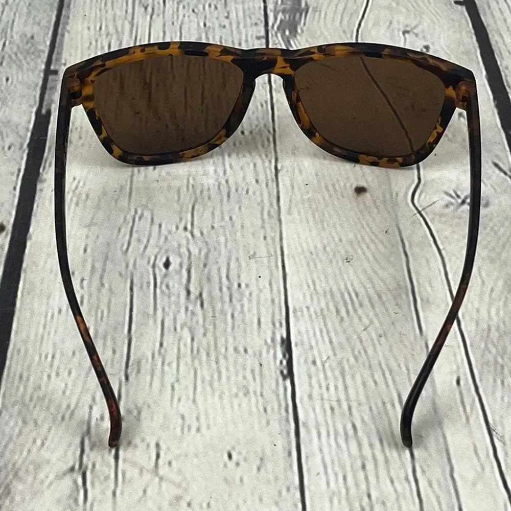 Goodr Bosley’s Basset Hound Dreams Polarized UV Sunglasses Tortoise Brown